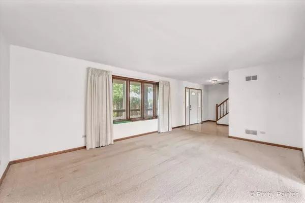 27725 S Stoney Island Avenue, Crete, IL 60417