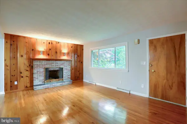 27 BRENTWOOD RD, Camp Hill, PA 17011