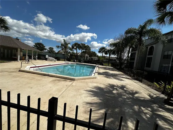 2202 CASCADES BLVD #303, Kissimmee, FL 34741