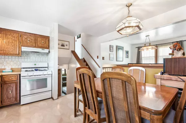 9644 Marion AVE, Oak Lawn, IL 60453