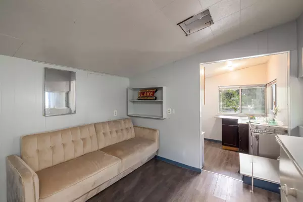 3965 W Bayside WAY, Loon Lake, WA 99148