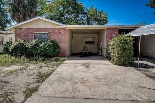 2304 60TH AVE W, Bradenton, FL 34207