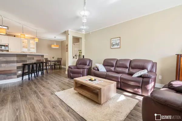 8125 Concord Lane #A, Justice, IL 60458