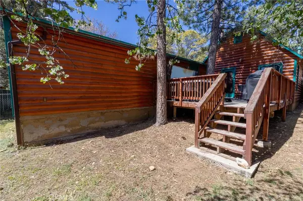 437 Victoria LN, Sugarloaf, CA 92386