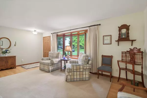 5575 Moonlight Drive, Waunakee, WI 53597