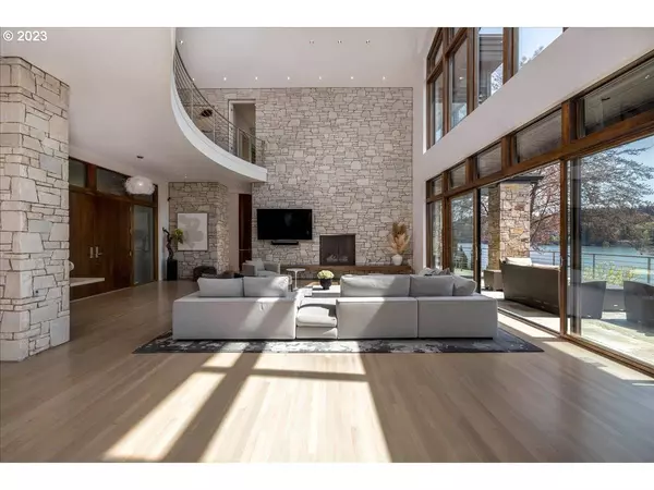 3434 LAKEVIEW BLVD, Lake Oswego, OR 97035