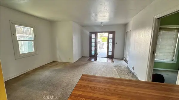 8711 Palm Ave, Orange, CA 92865