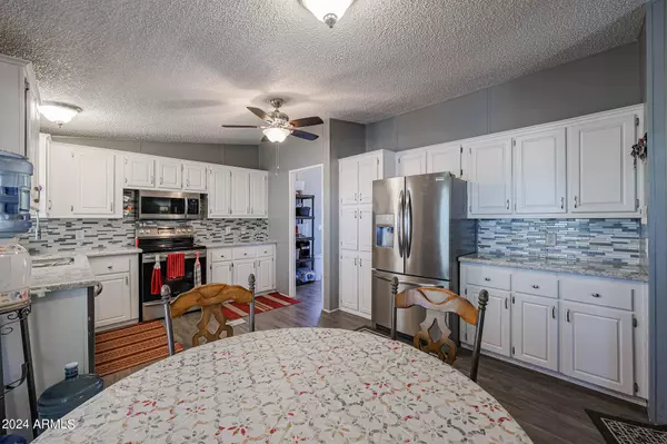 2000 S Apache Road #266, Buckeye, AZ 85326