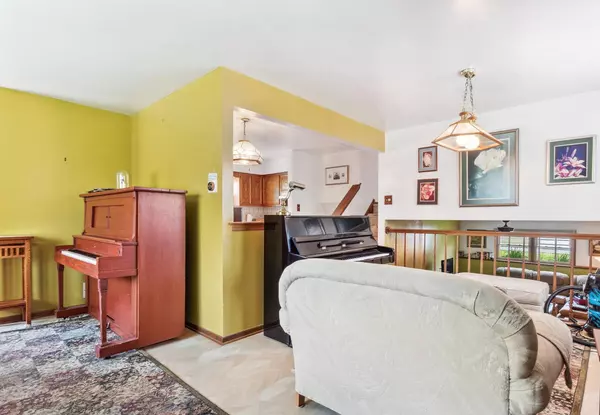 9644 Marion AVE, Oak Lawn, IL 60453