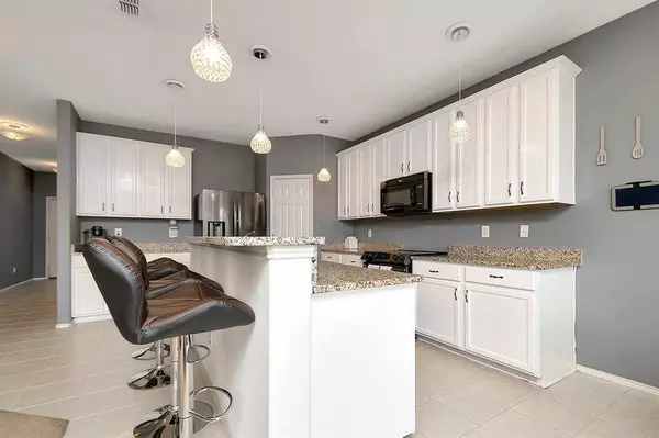 2428 Bermont Red Lane, Fort Worth, TX 76131