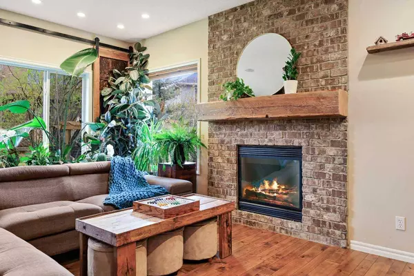 42 Tuscany Summit GN NW, Calgary, AB T3L 0B8