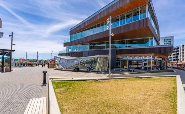 3932 University AVE NW #406, Calgary, AB T3B 6P6