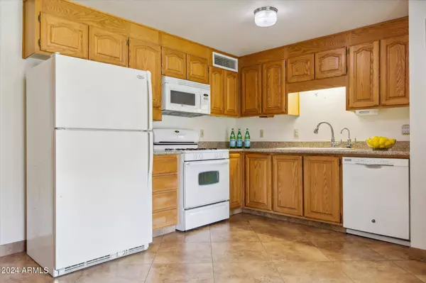 1707 W SURREY Avenue, Phoenix, AZ 85029