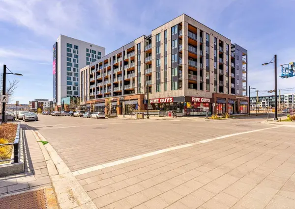 3932 University AVE NW #406, Calgary, AB T3B 6P6