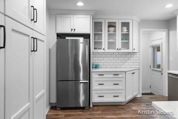 309 Lenora NW Avenue, Grand Rapids, MI 49504