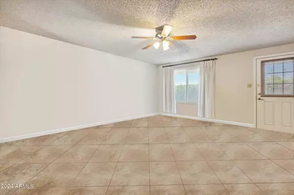 1707 W SURREY Avenue, Phoenix, AZ 85029