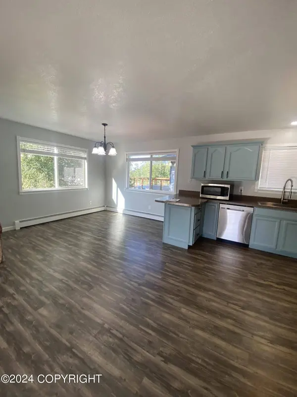 7921 Northwind AVE, Anchorage, AK 99504