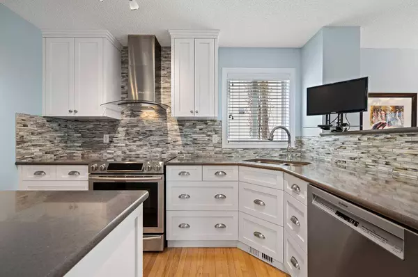 194 Citadel Estates HTS NW, Calgary, AB T3G 5E5