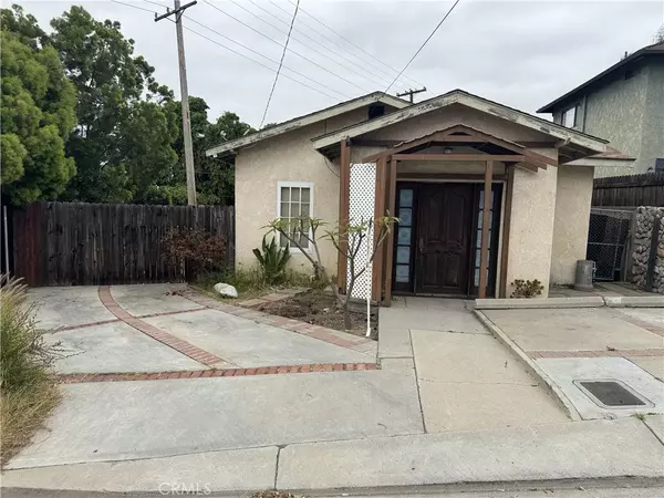 8711 Palm Ave, Orange, CA 92865