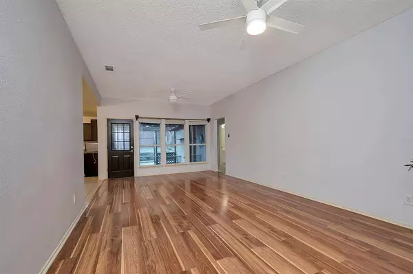 2701 Brea Canyon Road, Fort Worth, TX 76108