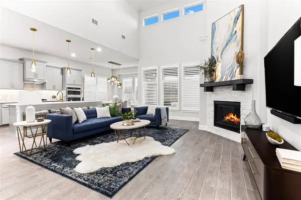 2010 Hollowcreek Trail, Lewisville, TX 75010