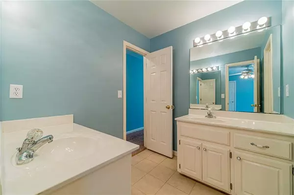 4339 Talmadge TRCE, Snellville, GA 30039