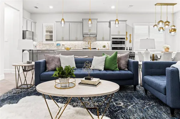 2010 Hollowcreek Trail, Lewisville, TX 75010