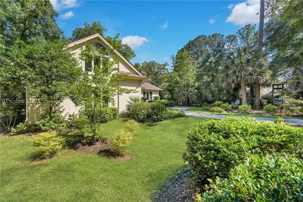 13 Timber LN, Hilton Head Island, SC 29926