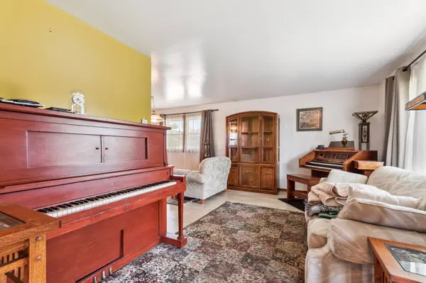 9644 Marion AVE, Oak Lawn, IL 60453