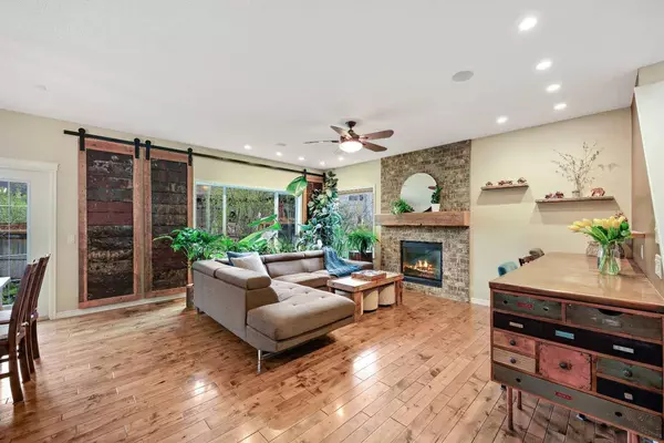 42 Tuscany Summit GN NW, Calgary, AB T3L 0B8