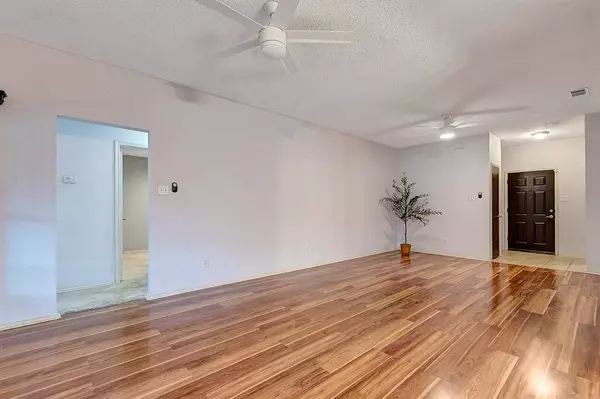 2701 Brea Canyon Road, Fort Worth, TX 76108