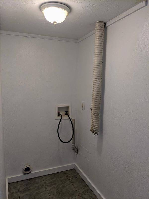 1570 28TH ST, Sarasota, FL 34234