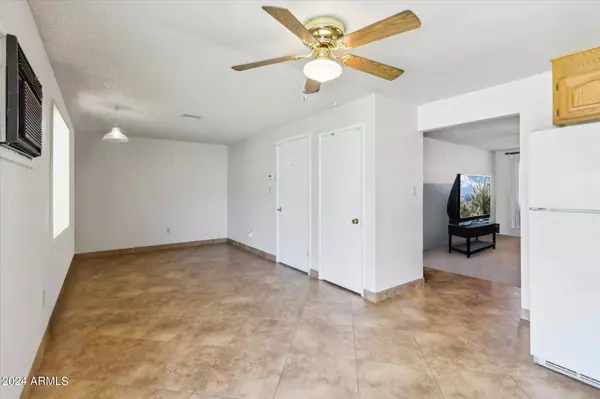 1707 W SURREY Avenue, Phoenix, AZ 85029