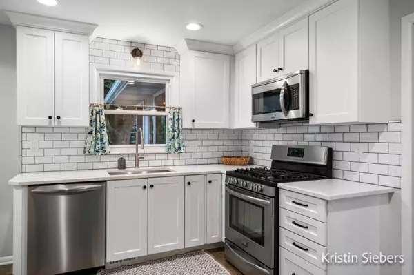 309 Lenora NW Avenue, Grand Rapids, MI 49504