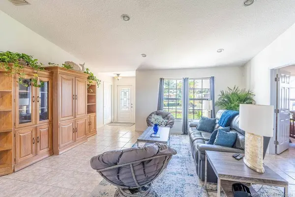 973 SW Abingdon AVE, Port Saint Lucie, FL 34953