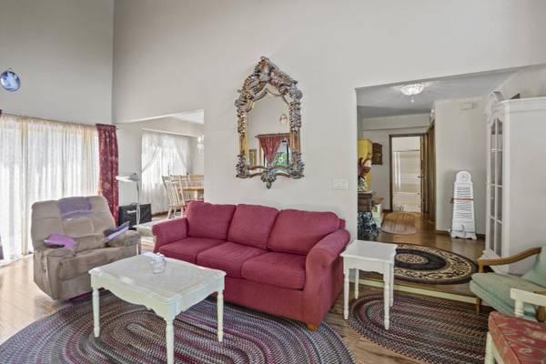 300 Red Spur Dr, Grants Pass, OR 97527