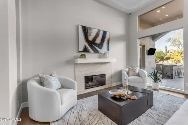 9590 E ALTADENA Avenue, Scottsdale, AZ 85260