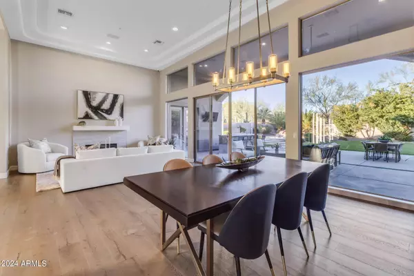 9590 E ALTADENA Avenue, Scottsdale, AZ 85260