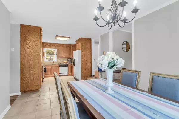 549 Trapier Dr, Charleston, SC 29412