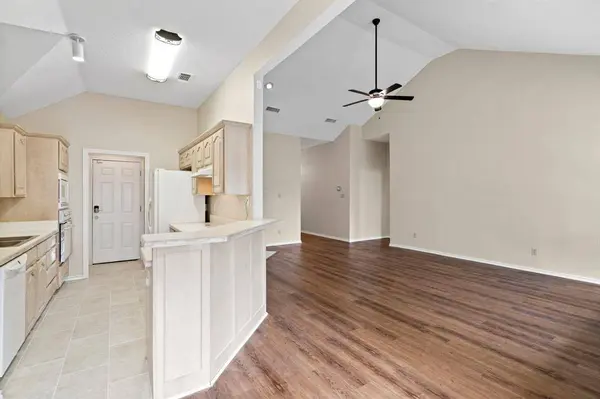 3600 Parkmead Drive, Arlington, TX 76014