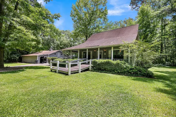 100 Cantering Hills Ln, Summerville, SC 29483