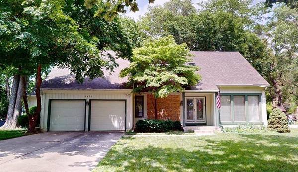 15432 W 89th CIR, Lenexa, KS 66219