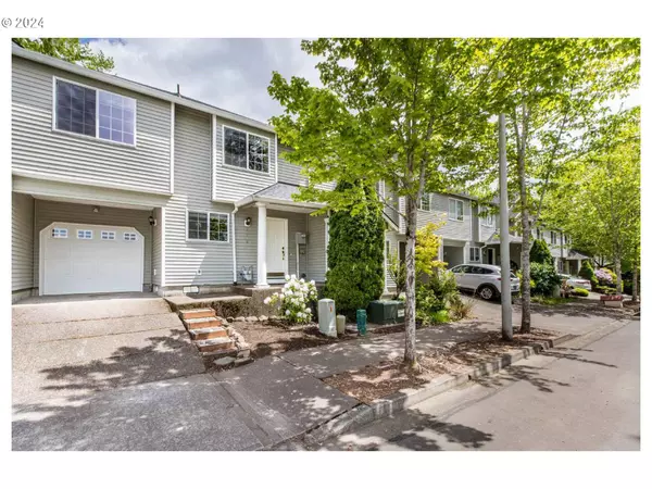 722 SE PALMBLAD PL, Gresham, OR 97080