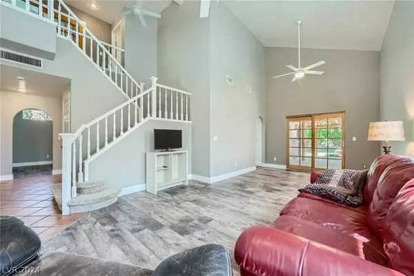 9716 Trail Rider Drive, Las Vegas, NV 89117