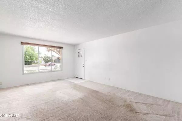 8146 N 17TH Drive, Phoenix, AZ 85021