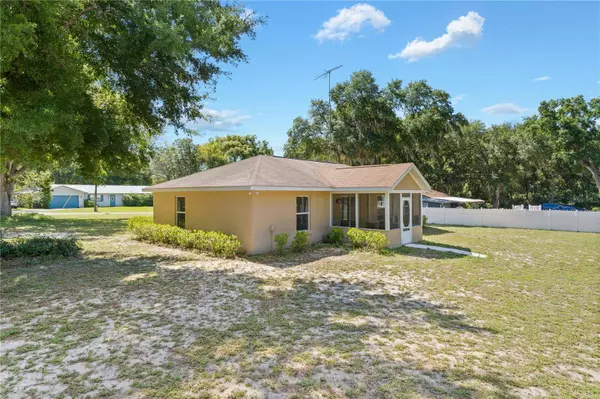 16350 SE 117TH AVE, Weirsdale, FL 32195