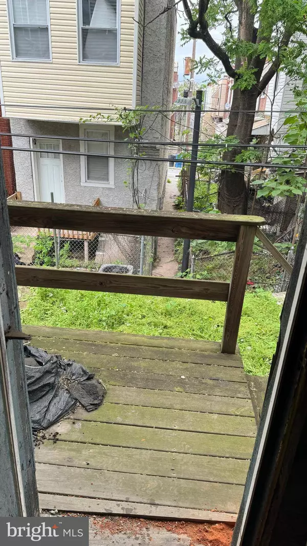 5809 CHRISTIAN ST, Philadelphia, PA 19143