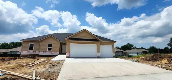 2359 NE Skopelos CT, Blue Springs, MO 64014