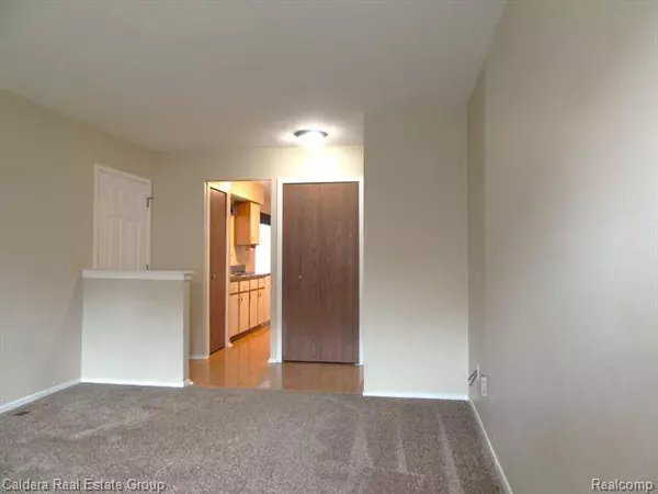 3785 HERITAGE Parkway, Dearborn, MI 48124