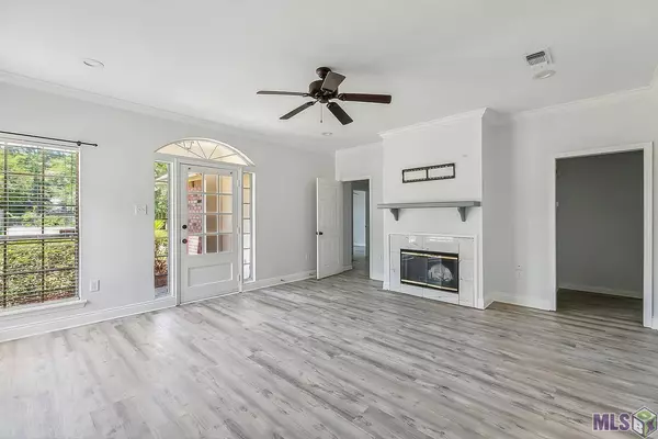 37409 S PARK AVE, Prairieville, LA 70769